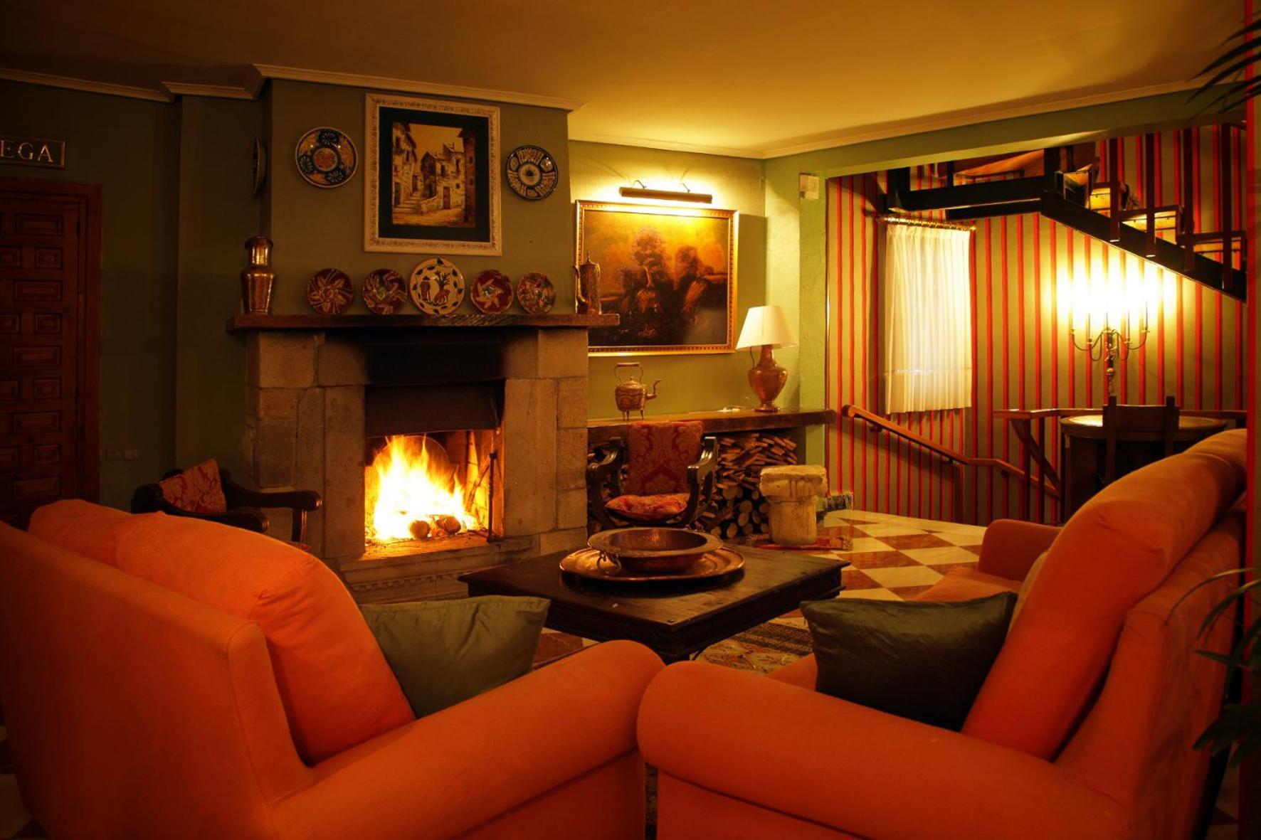 Hotel Restaurante Risco Ларедо Экстерьер фото