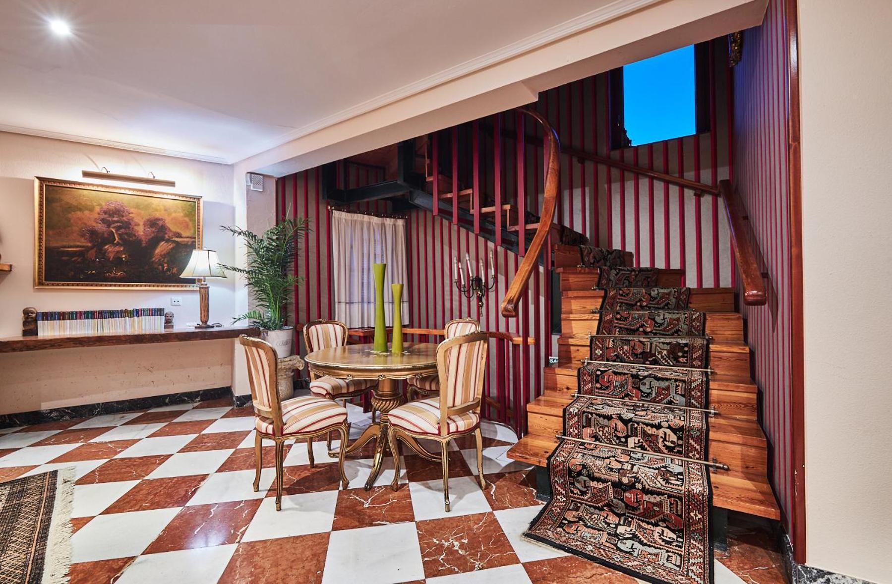 Hotel Restaurante Risco Ларедо Экстерьер фото